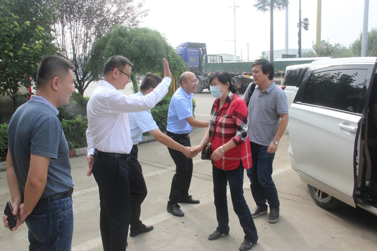 东北大学郑秀萍教授一行莅临我公司参观指导